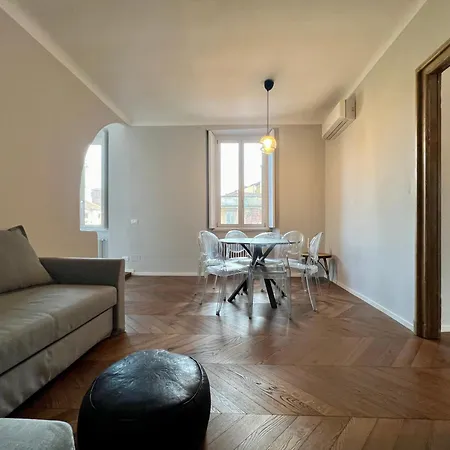 Apartment Big Historical Colonne Milan